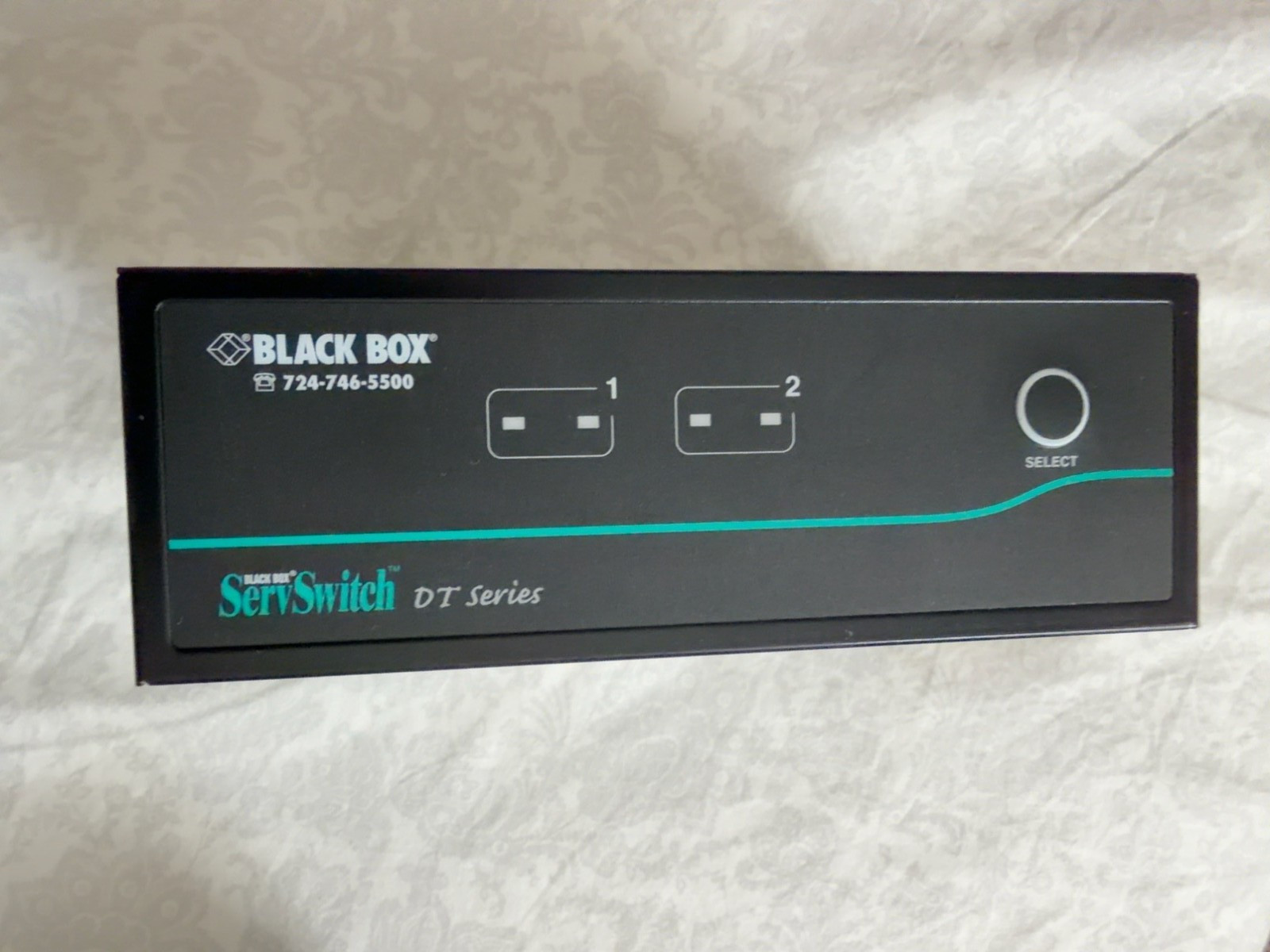 Black Box ServSwitch DT KV9622A 2-Port Dual Monitor DVI USB KVM Switch + charger
