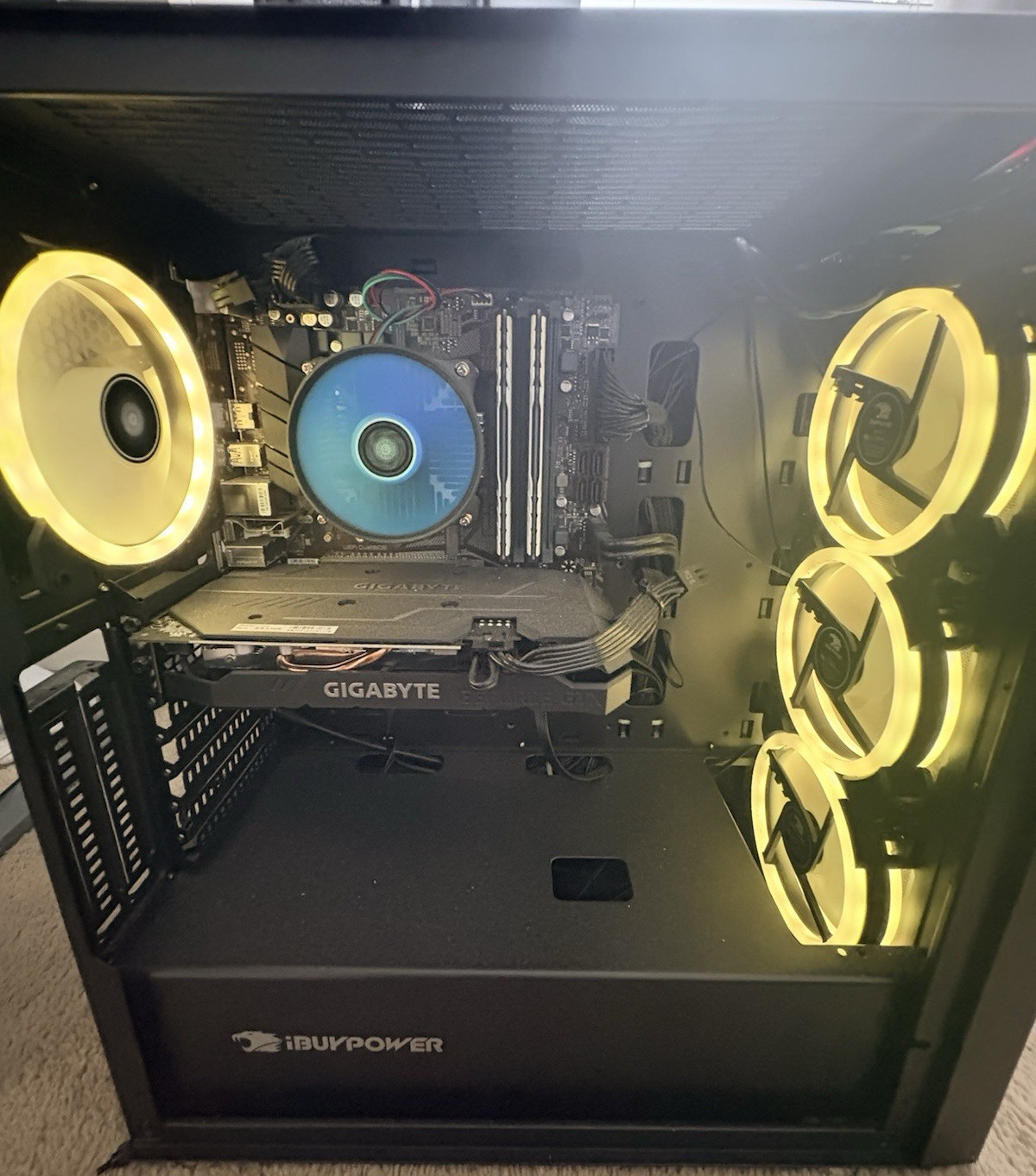 iBUYPOWER i-Series G249A655 Gaming Desktop Tower GIGABYTE GeForce GTX RGB