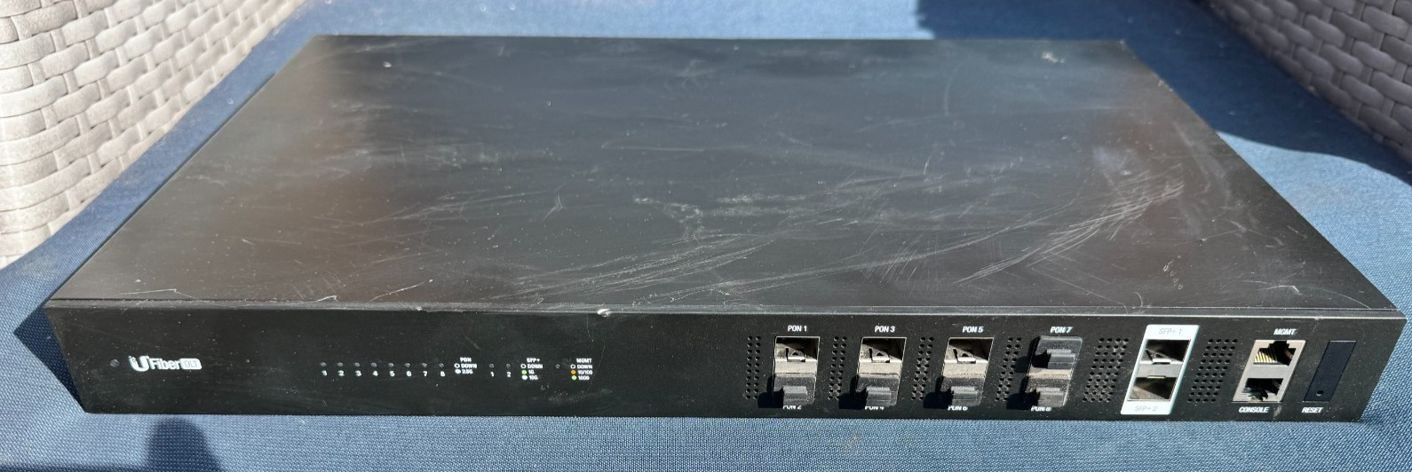 Ubiquiti UF-OLT 8-port Optical Line Terminal PON OLT,  w/ 2x redundant Power