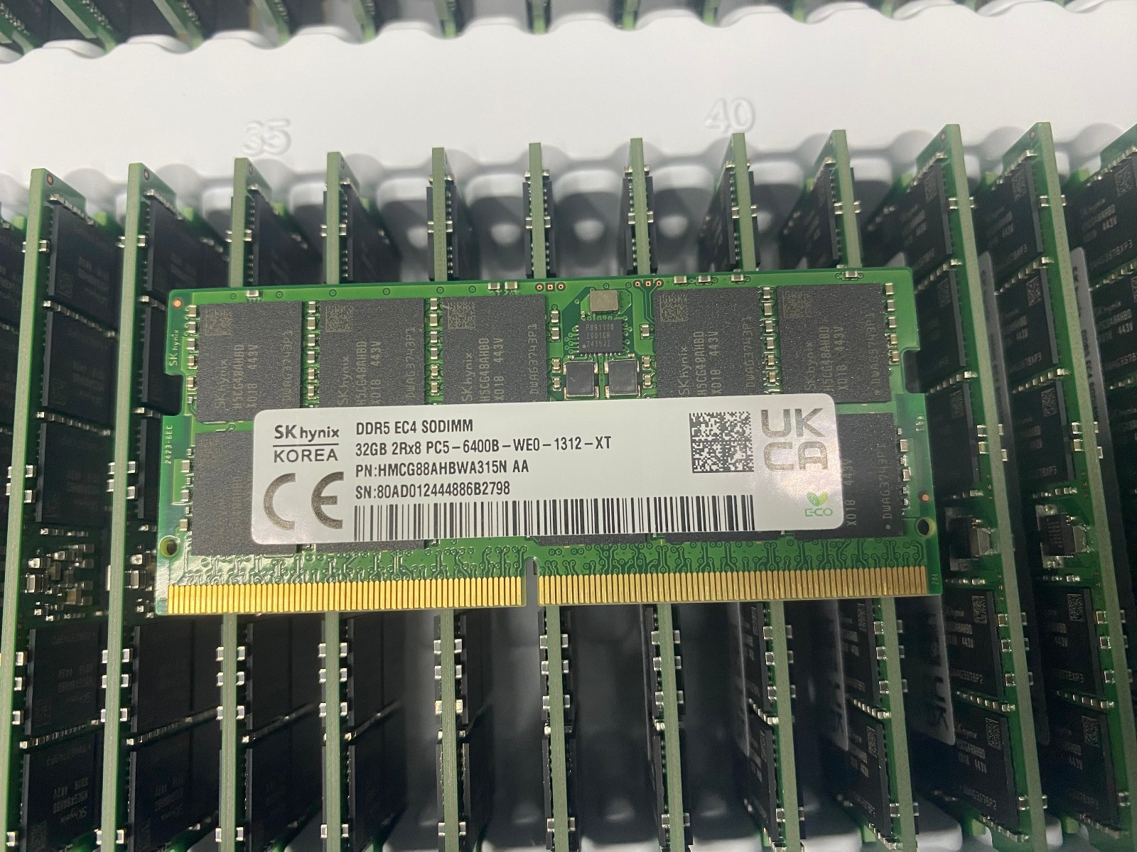 SKhynix Original 32GB DDR5-6400 ECC EC4 CSODIMM Memory Module for laptops gaming