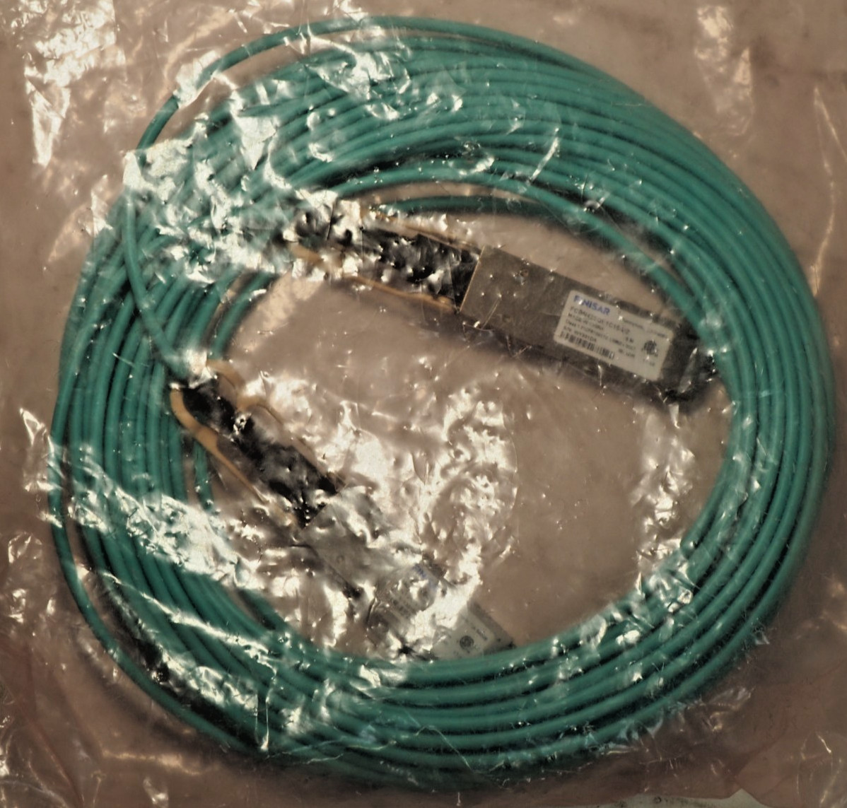 Finisar FCBN425QE1C15-BZ 15m QSFP 100Gb/s Quadwire Active Optical Cable