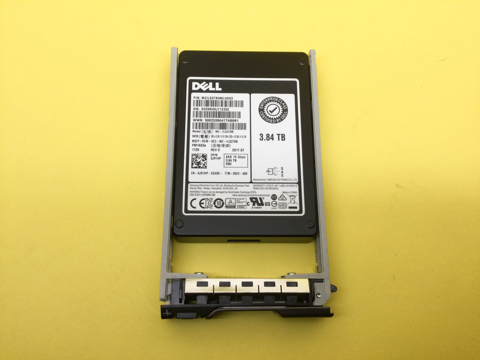 JR1HP Dell 3.84TB SAS 12Gbps Read Intensive 2.5in SSD 0JR1HP MZ-ILS3T8B