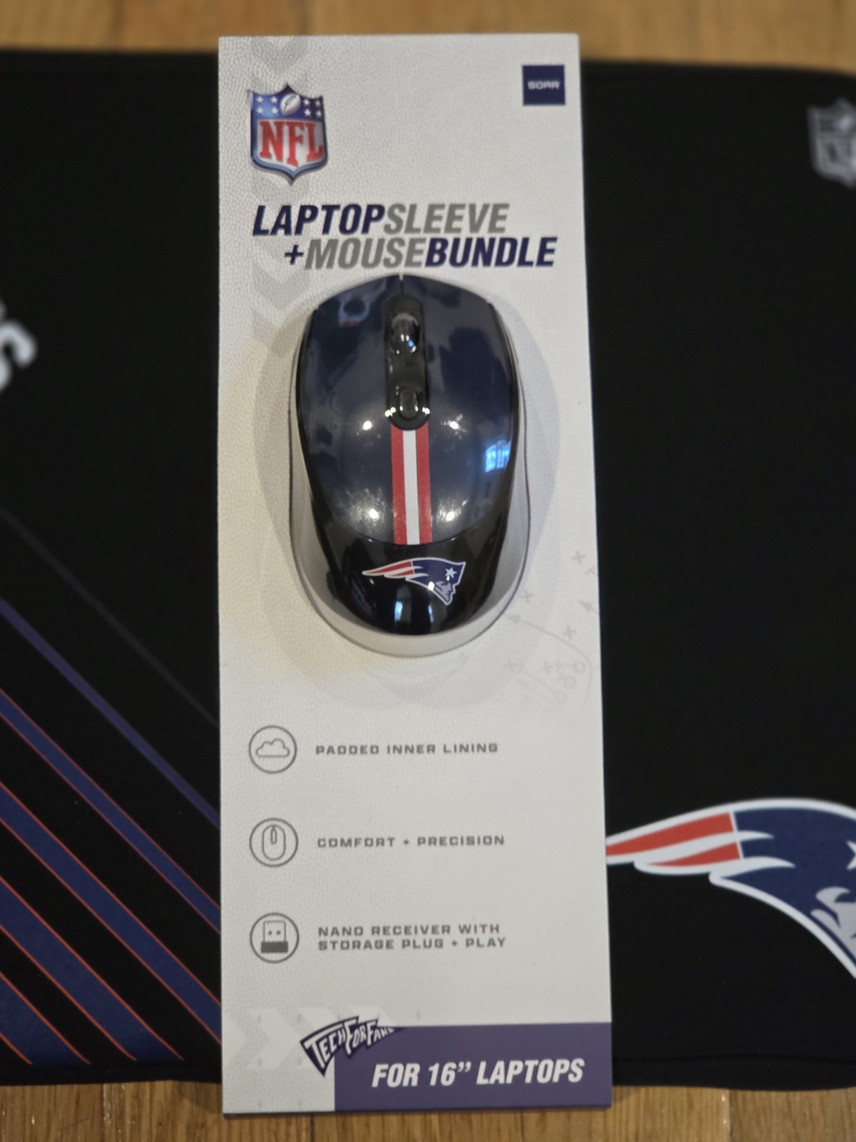 PATRIOTS MOUSE AND NFL LAPTOP SLEEVE BRAND NEW