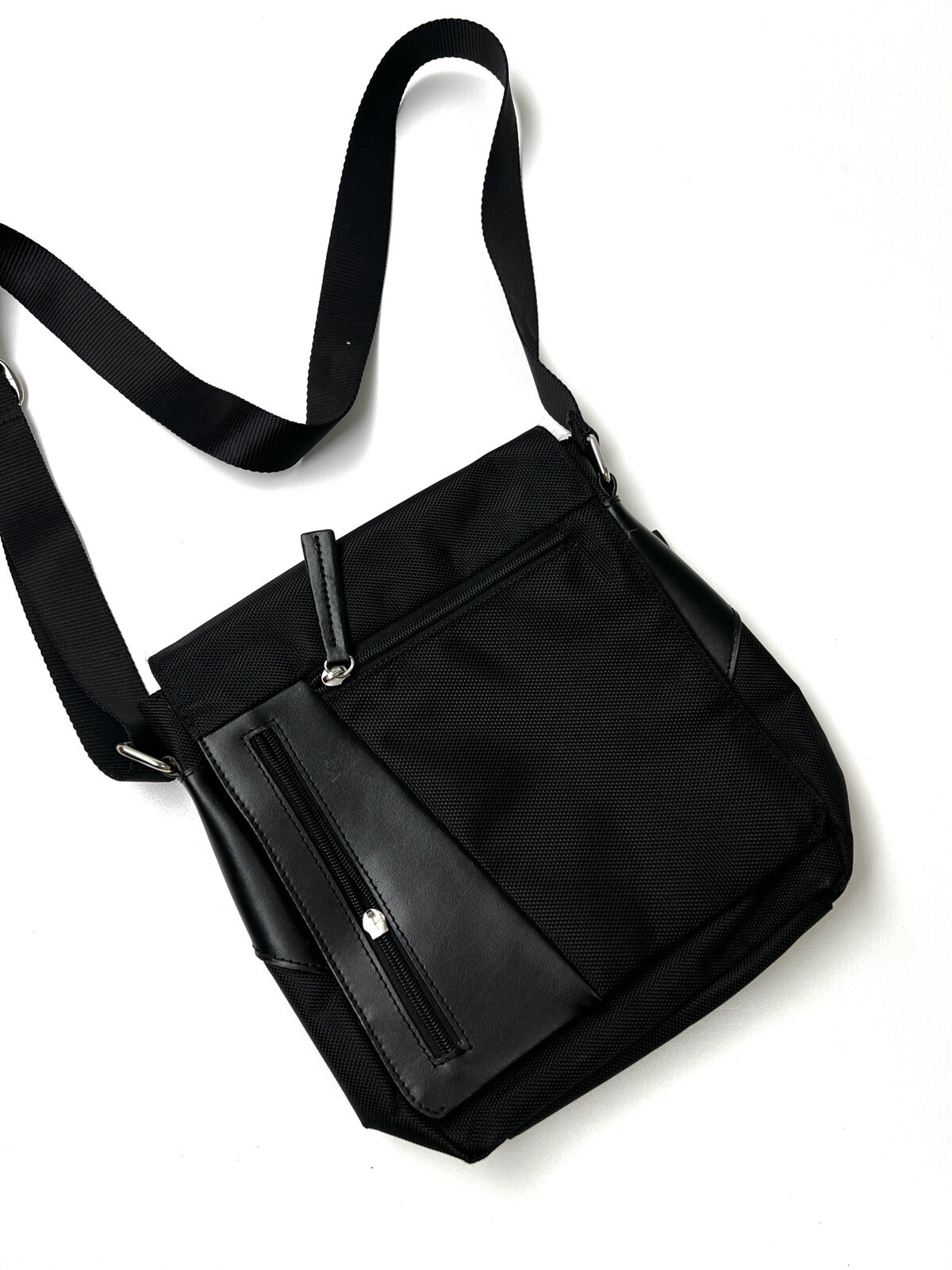 #268 BOSCA Canvas and Leather Trim Messenger Bag in Black 
