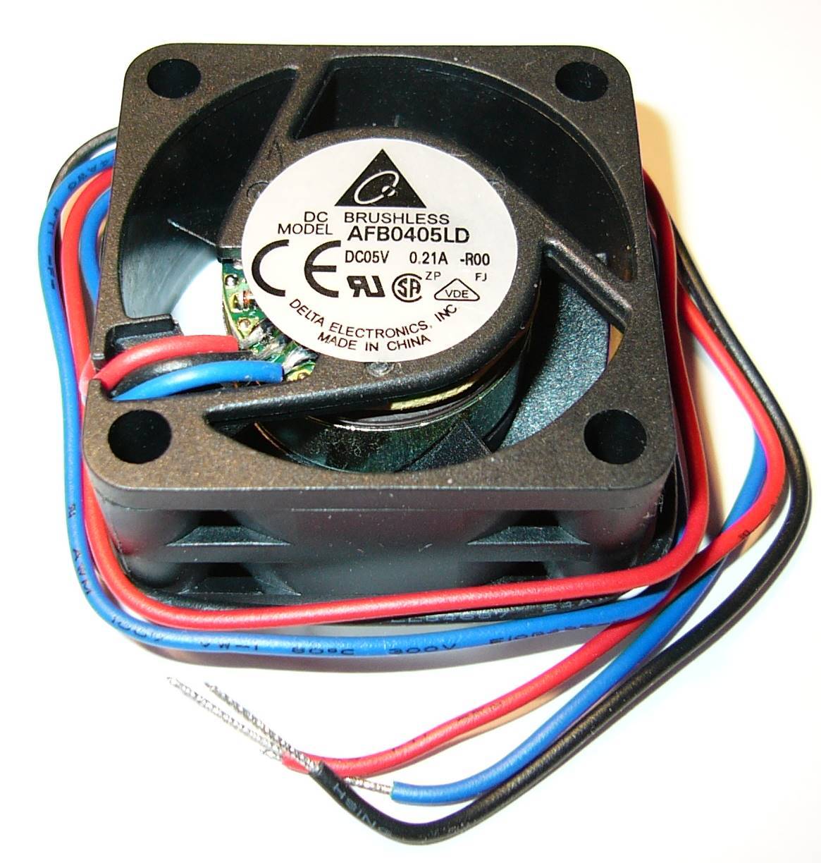 Delta 40 mm - 5 V Fan - 5000 RPM - Delta AFB0405LD - 5V DC - 5.6 CFM - 25 dB