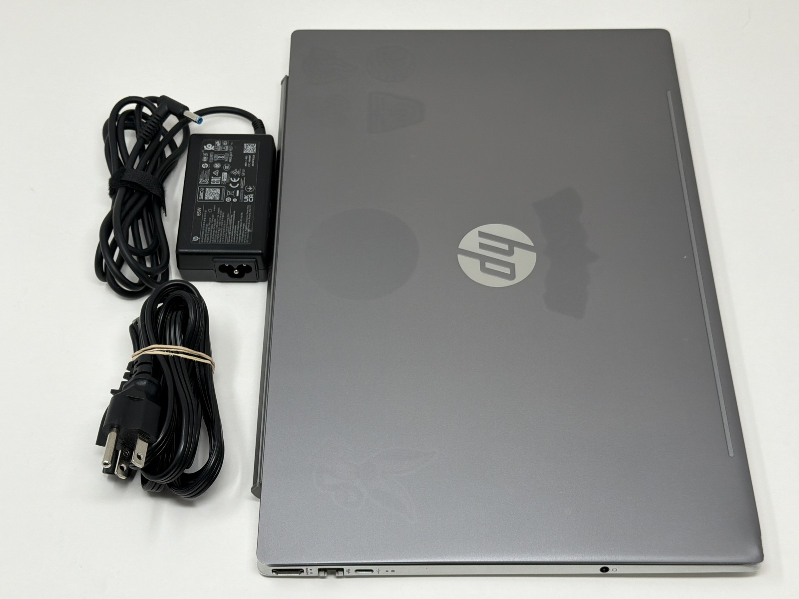 HP Pavilion 15-cs1065cl Core i5 8GB RAM 256GB SSD 15.6in FHD Touchscreen Used