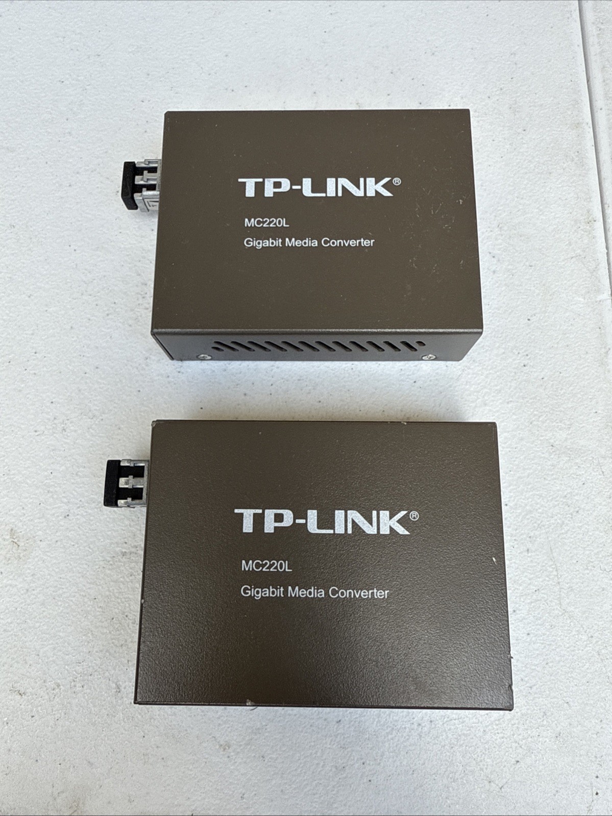 Set Of 2 TP-Link MC220L(UN) Gigabit Ethernet SFP Media Converters UNTESTED