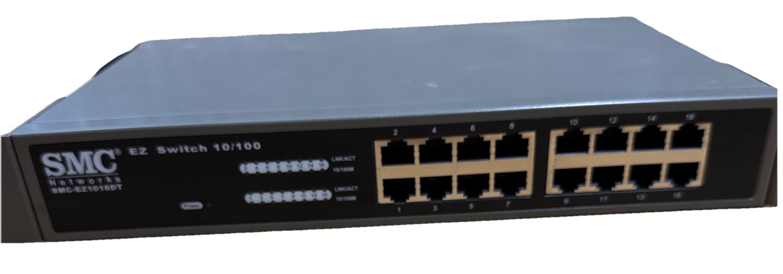 EZNET-16SW-IBM SMC EZ1016DT 10/100Mbps 16-Port Network Switch W/ Ear Bracket