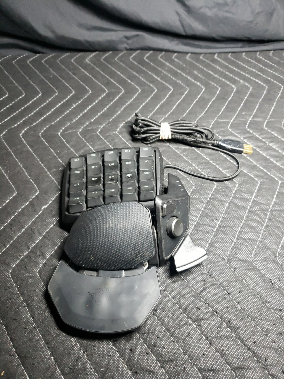 Razer Orbweaver RAZ-RZ07-0074 Wired Keypad (Used)(For parts/Hobbyists)