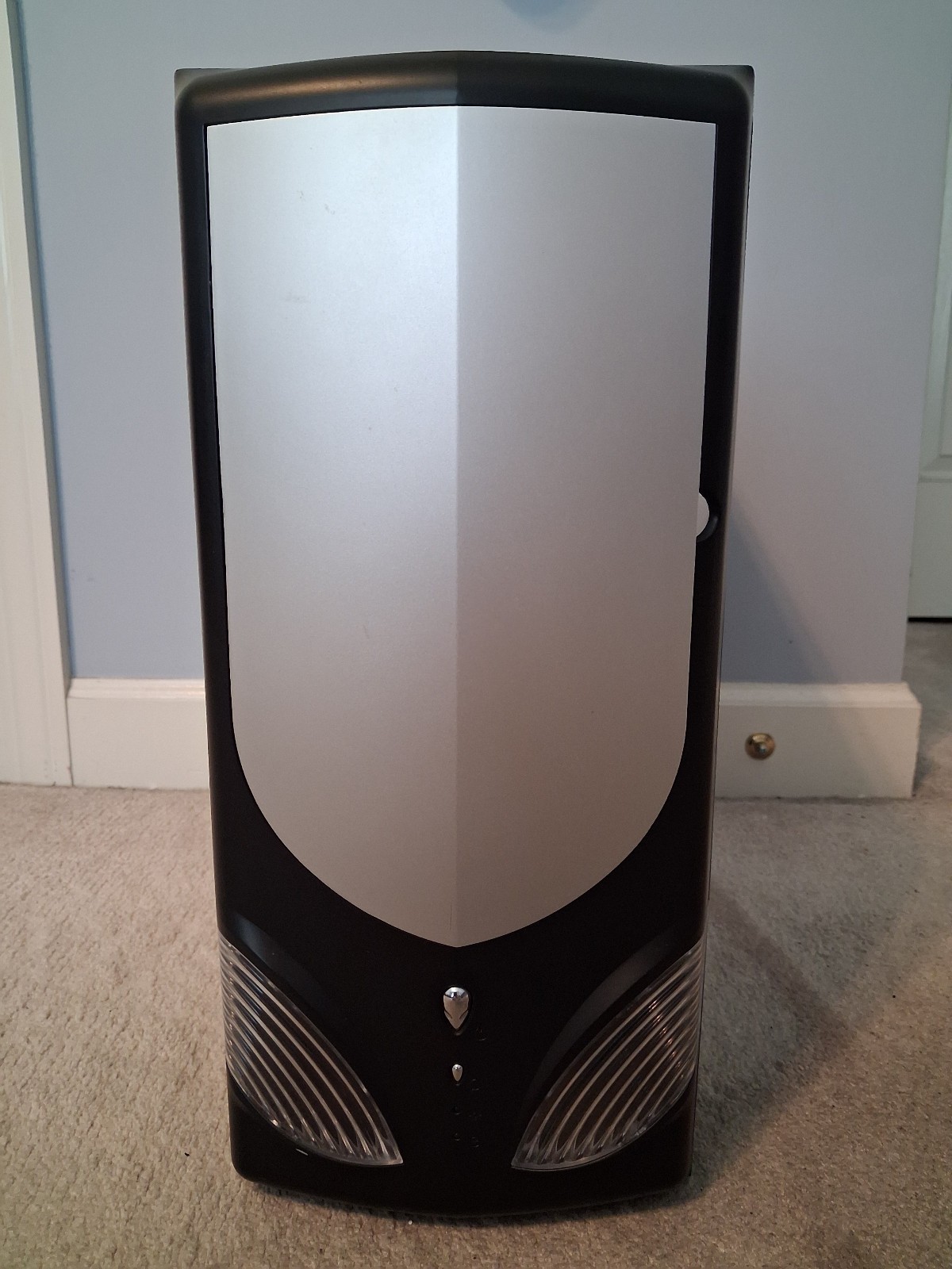 Vintage 2005 NewEgg Alienware Knock-Off ATX PC Case