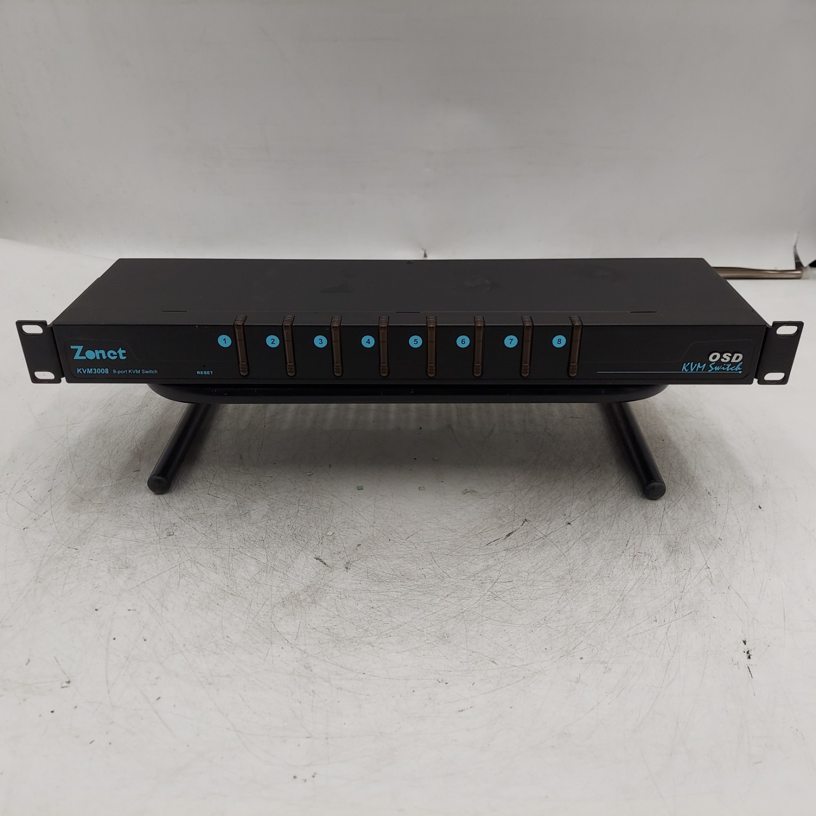 ZONET KVM3008 8-PORT OSD KVM SWITCH