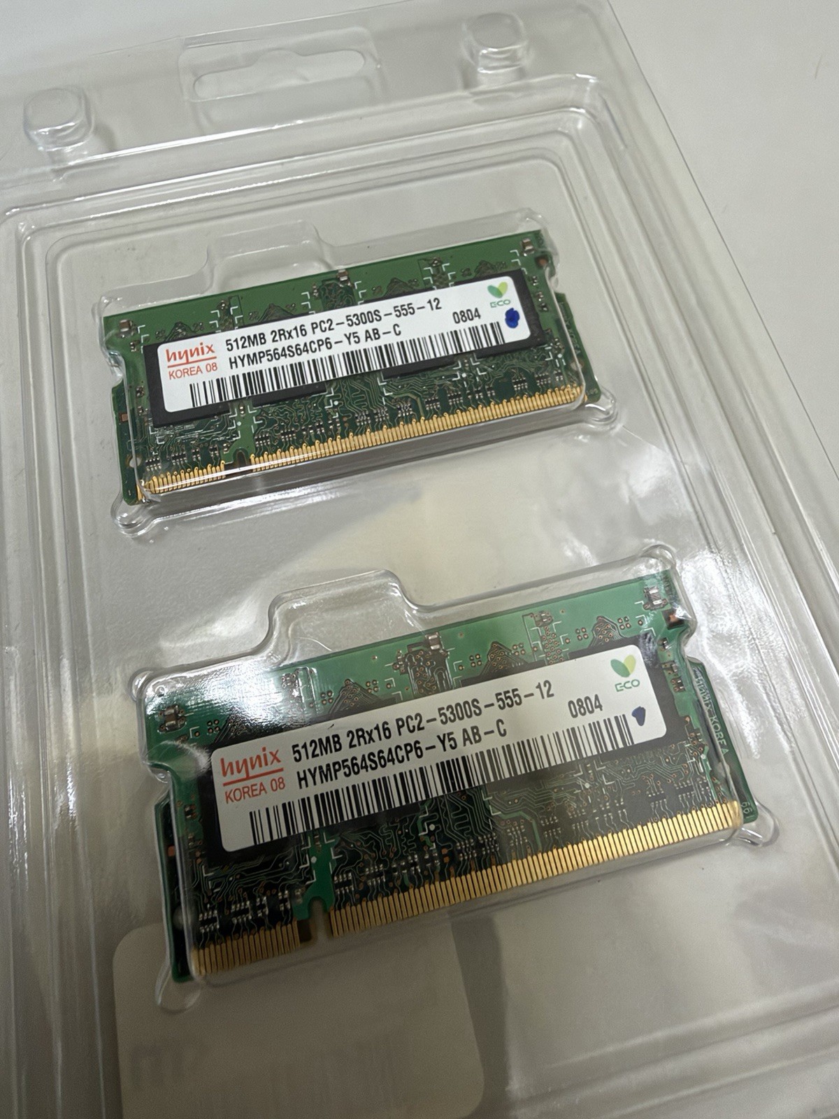 Hynix 1GB (2x512MB) DDR-4200 533Mhz  Laptop Memory Ram 200 Pin HYMP564S64CP6-C4
