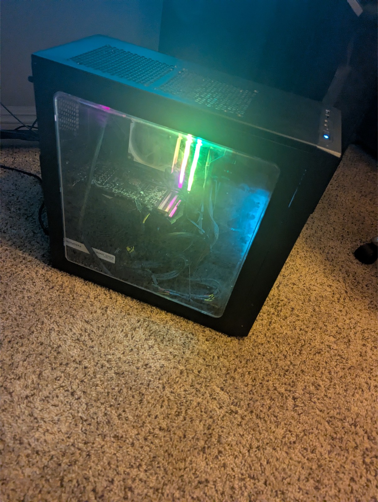 Custom built 2019 Gaming pc Tower, black and rbg inside