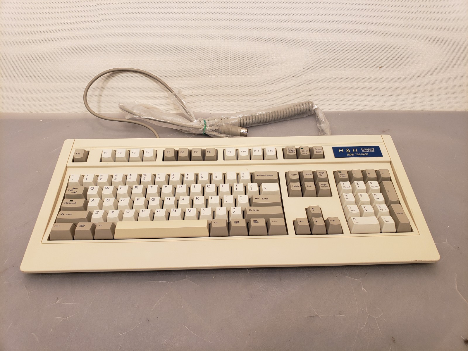 Vintage Fujitsu FKB4725 Peerless Clicky Mechanical PS/2 Keyboard N860-4725-T601