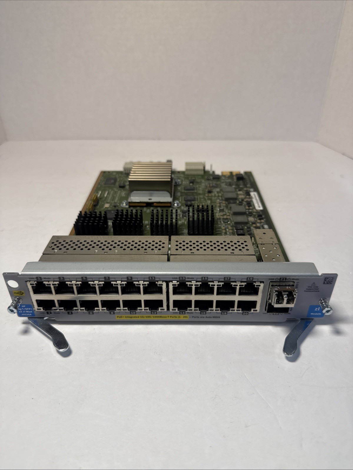 J9536A HP Procurve 20-port Gig-T PoE+/2-port 10GbE SFP+ v2 zl Module 5406zl 5412