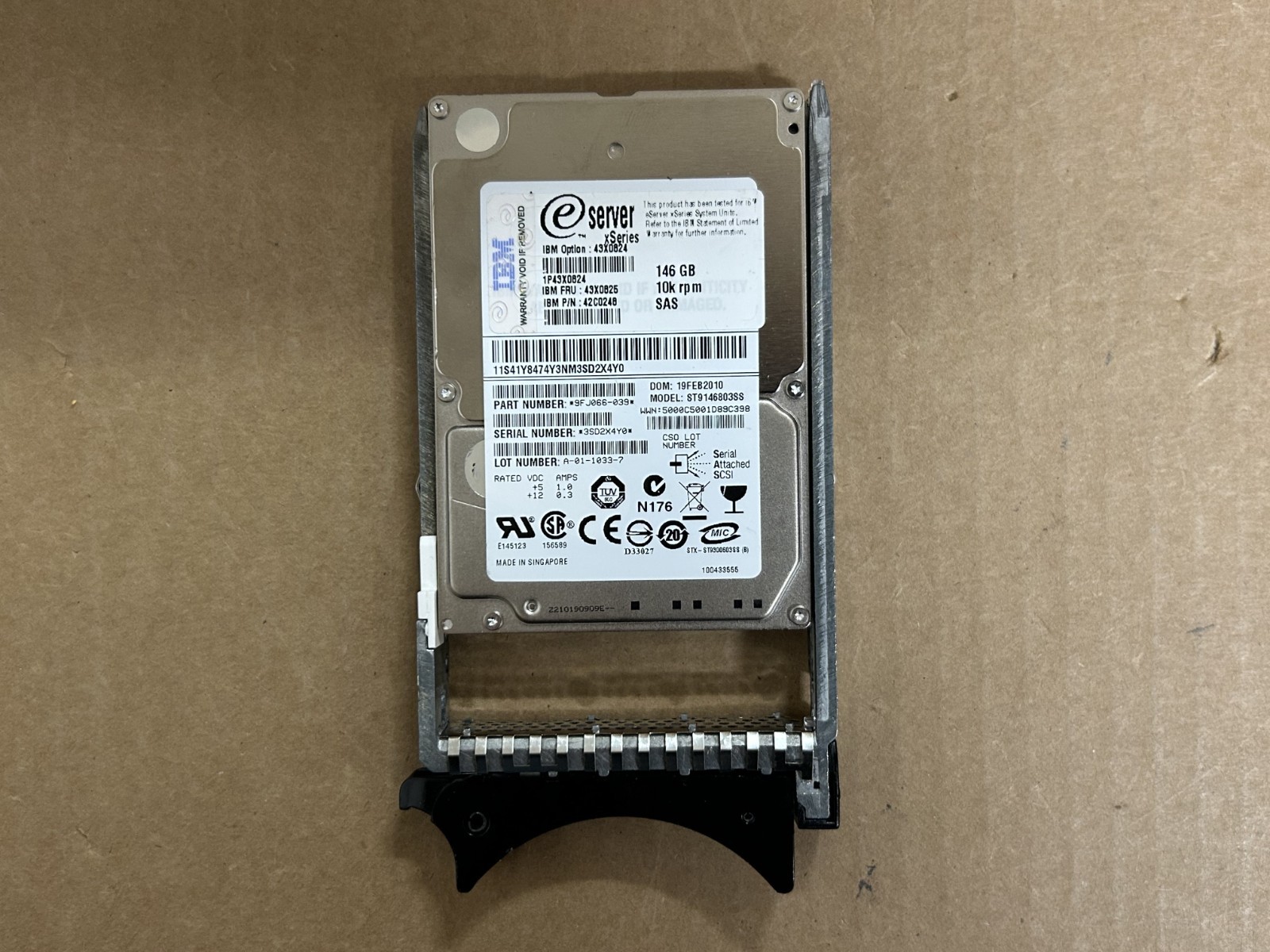 43X0824 IBM 9FJ066-039 Hard Drive 146GB