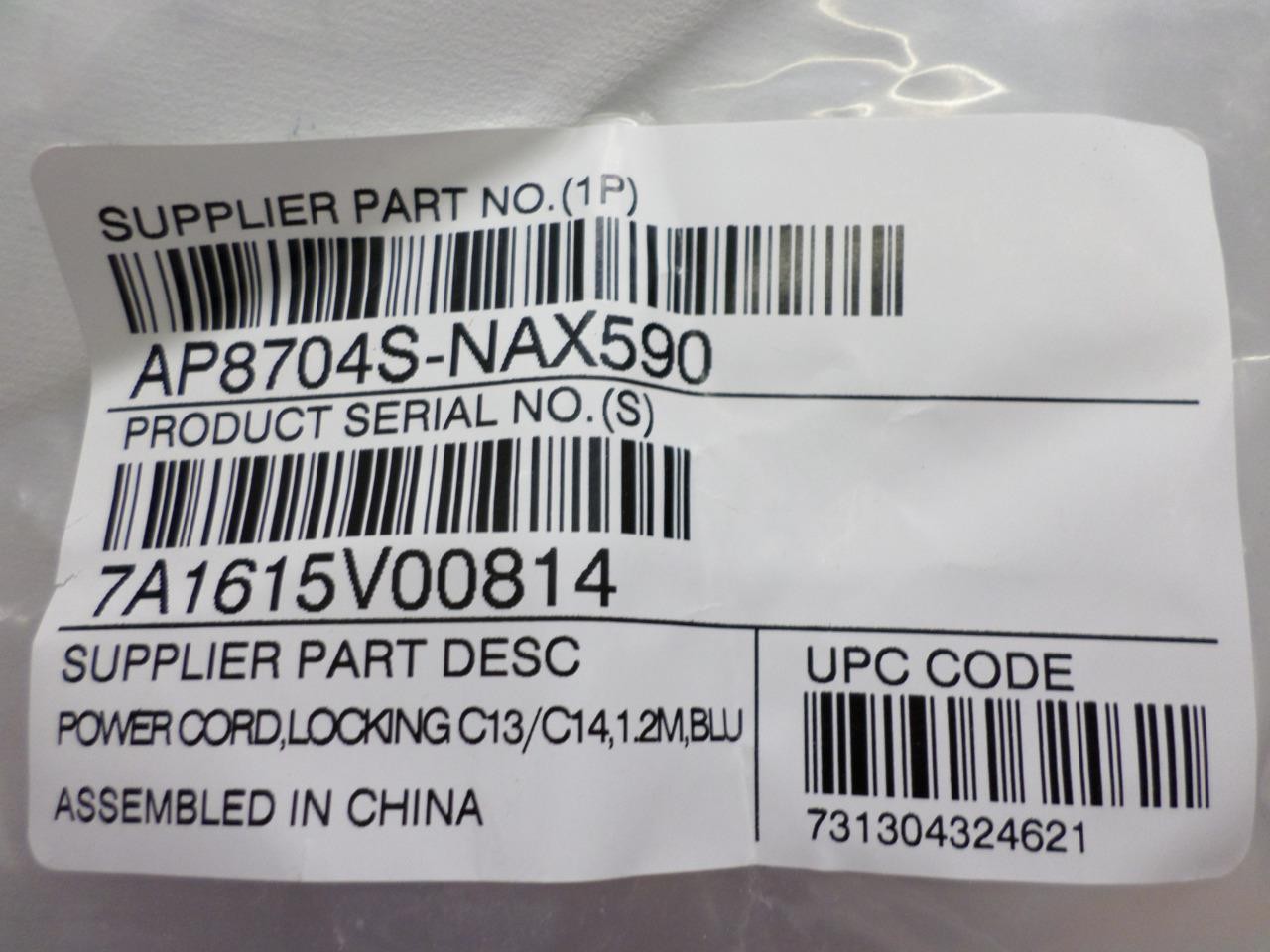 APC AP8704S-NAX590 C13 to C14 1.2m Locking Power Cord Kit - Blue