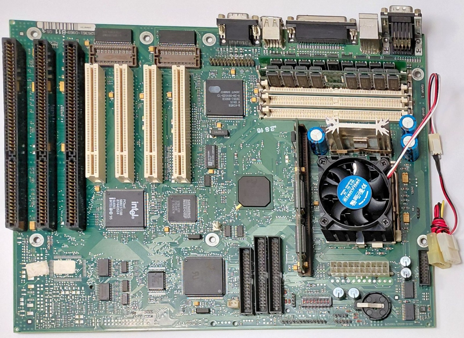 Siemens Nixdorf D969 Socket 7 ISA Retro Motherboard + Pentium 150MHz + 32MB RAM