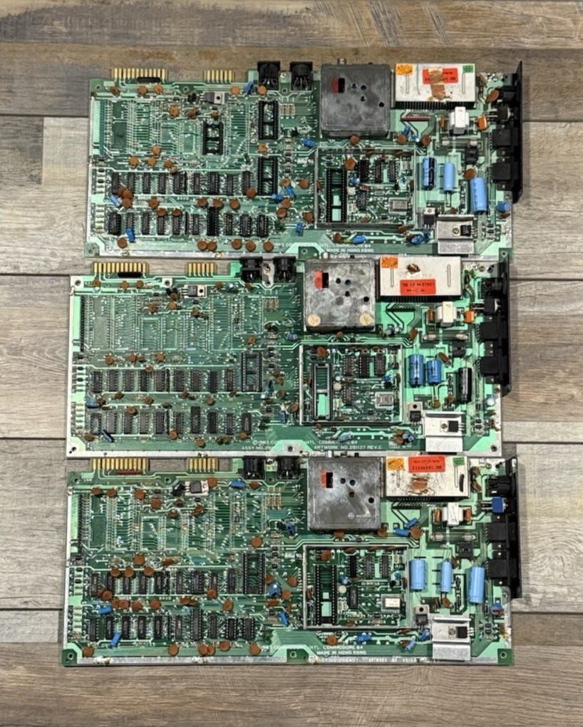 Lot of 3 Commodore 64 motherboards for parts or repair