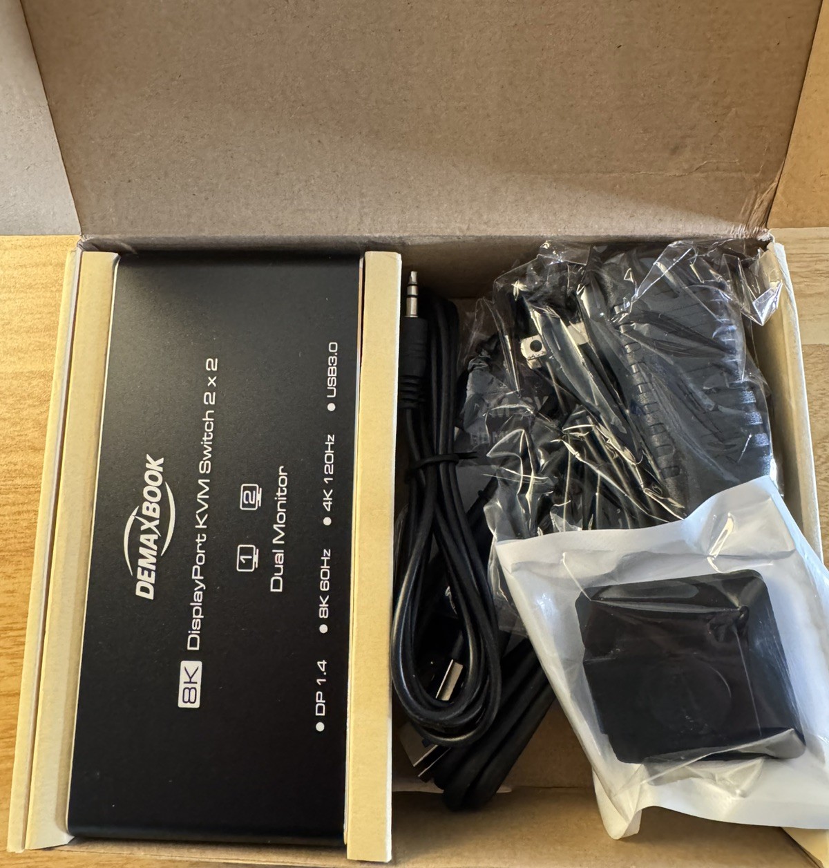8K DisplayPort KVM Switch 2x2 Dual Monitor USB 3.0 DP 1.4 DEMAXBOOK