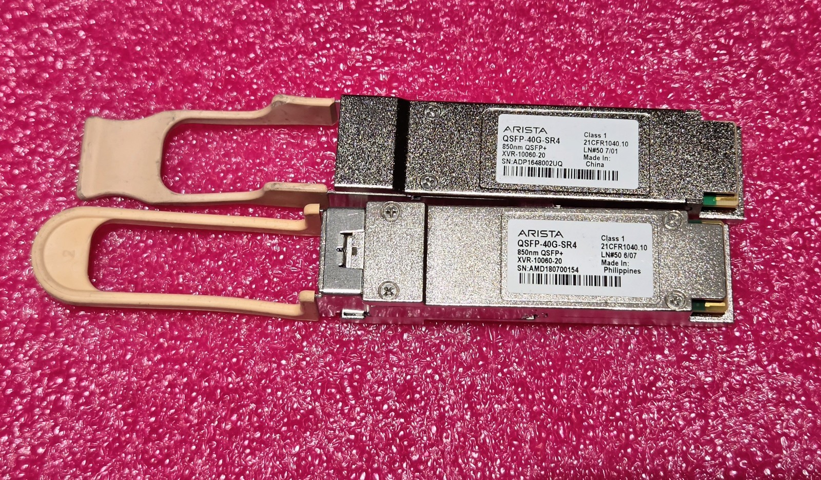 Genuine ARISTA XVR-10060-20 QSFP-40G-SR4 40GBASE-SR4 QSFP+ MMF 850nm Transceiver