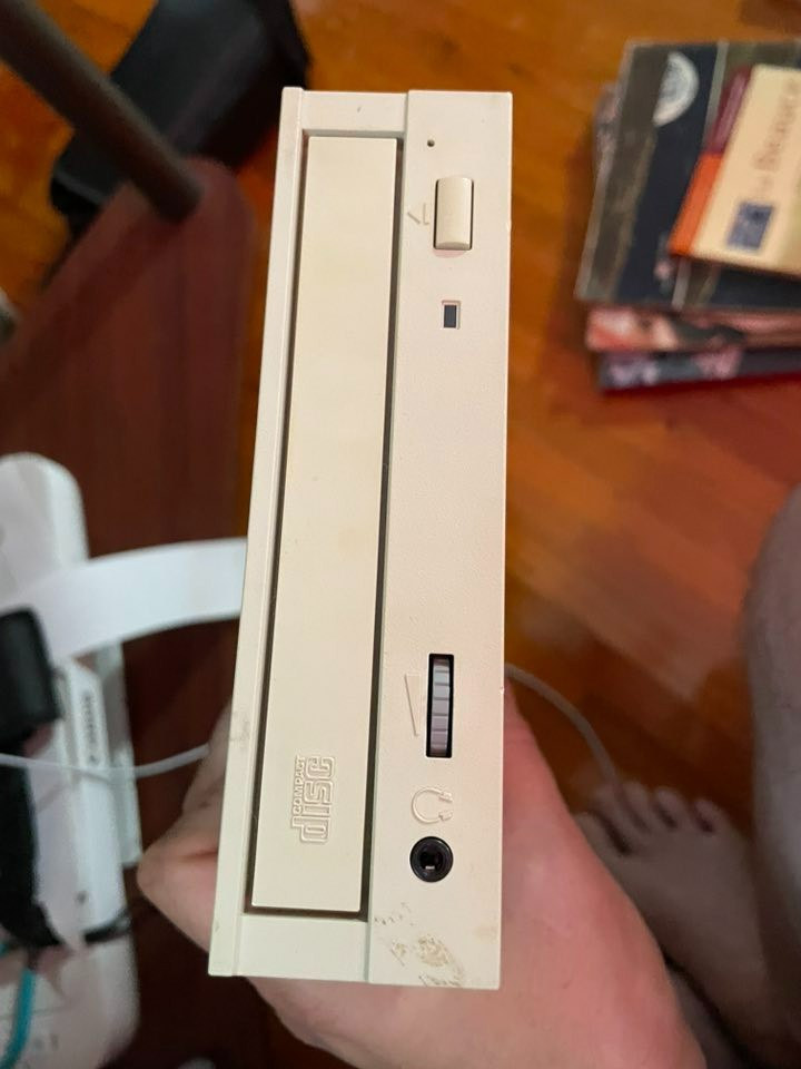 Toshiba XM-6102D CD-ROM Drive