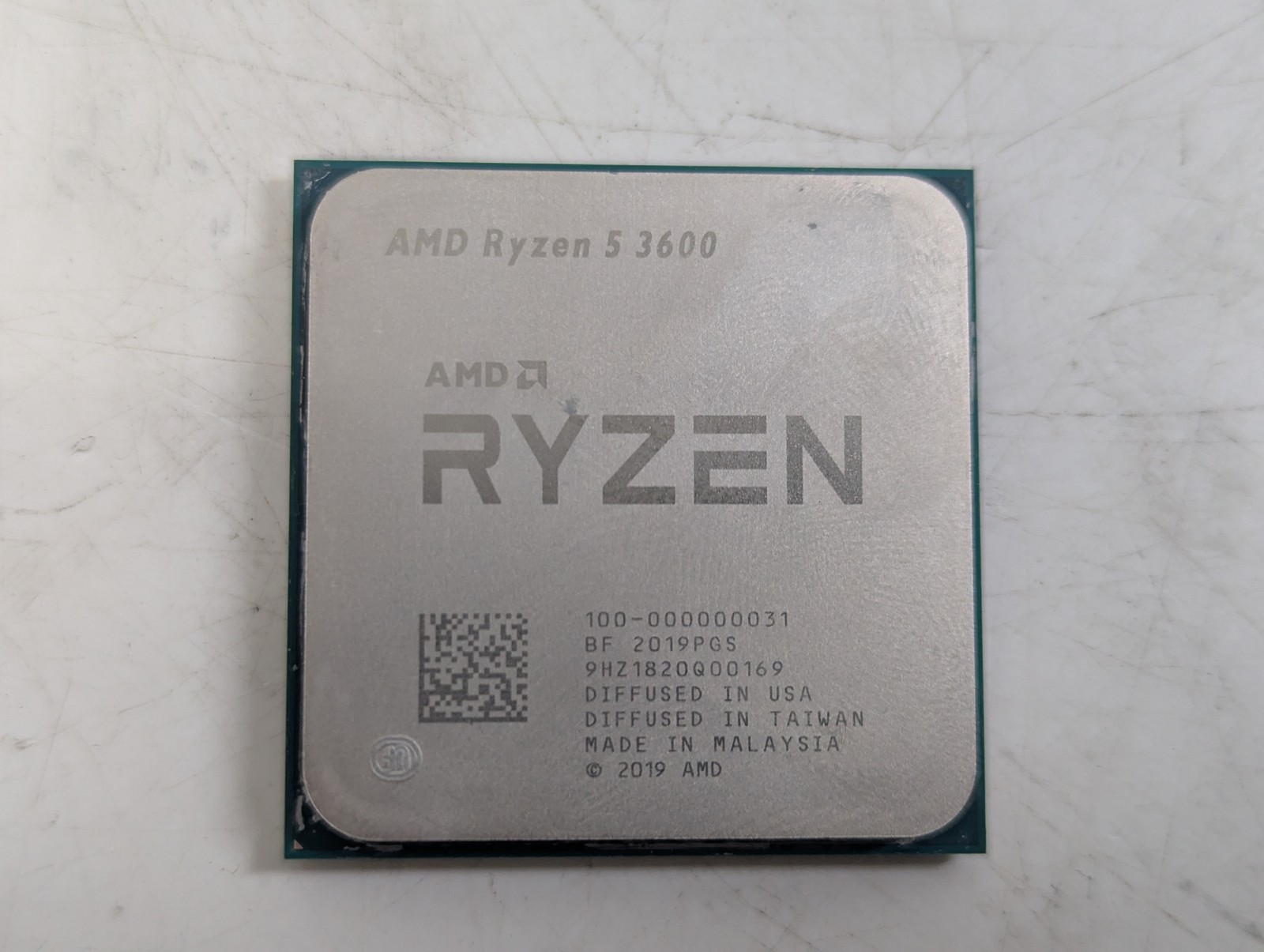 AMD Ryzen 5 3600 100-000000031 desktop CPU processor (AM4 socket)