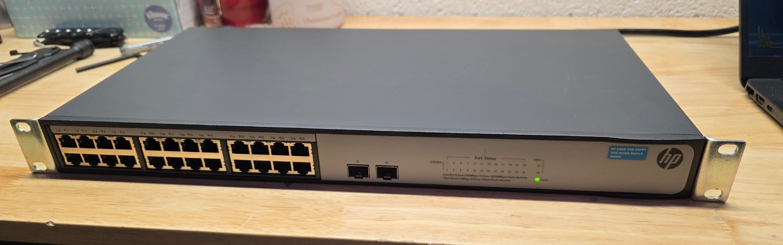 HP JH018A OfficeConnect 1420 24G 2SFP+ 10 gig uplink Switch