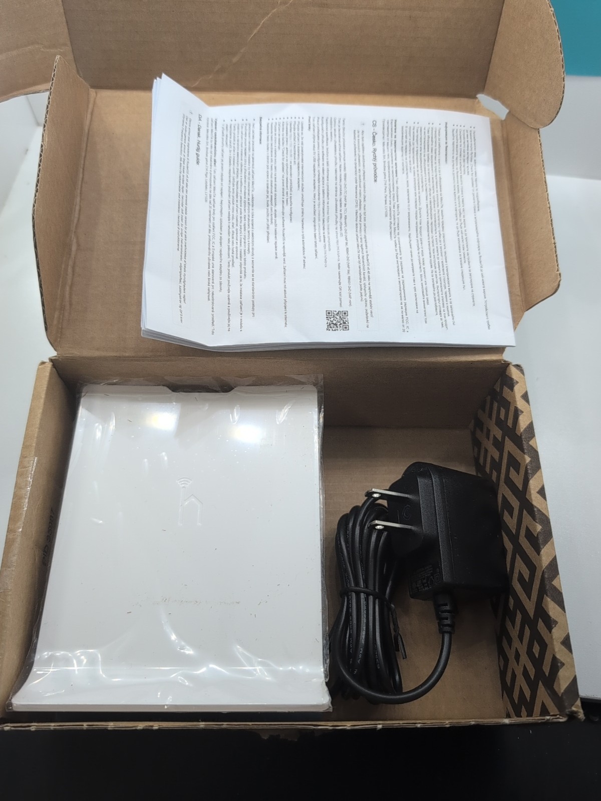 Mikrotik RB941-2nD-TC hAP Lite 32MB 4 X 10/100 2.4Ghz 802.11b/g/n 2x2 OSL4 #Z20