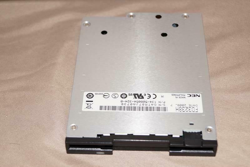 Dell FD3238T 3.5" FDD for Optiplex 745 755 GX520 GX620 PowerEdge 1850 2850