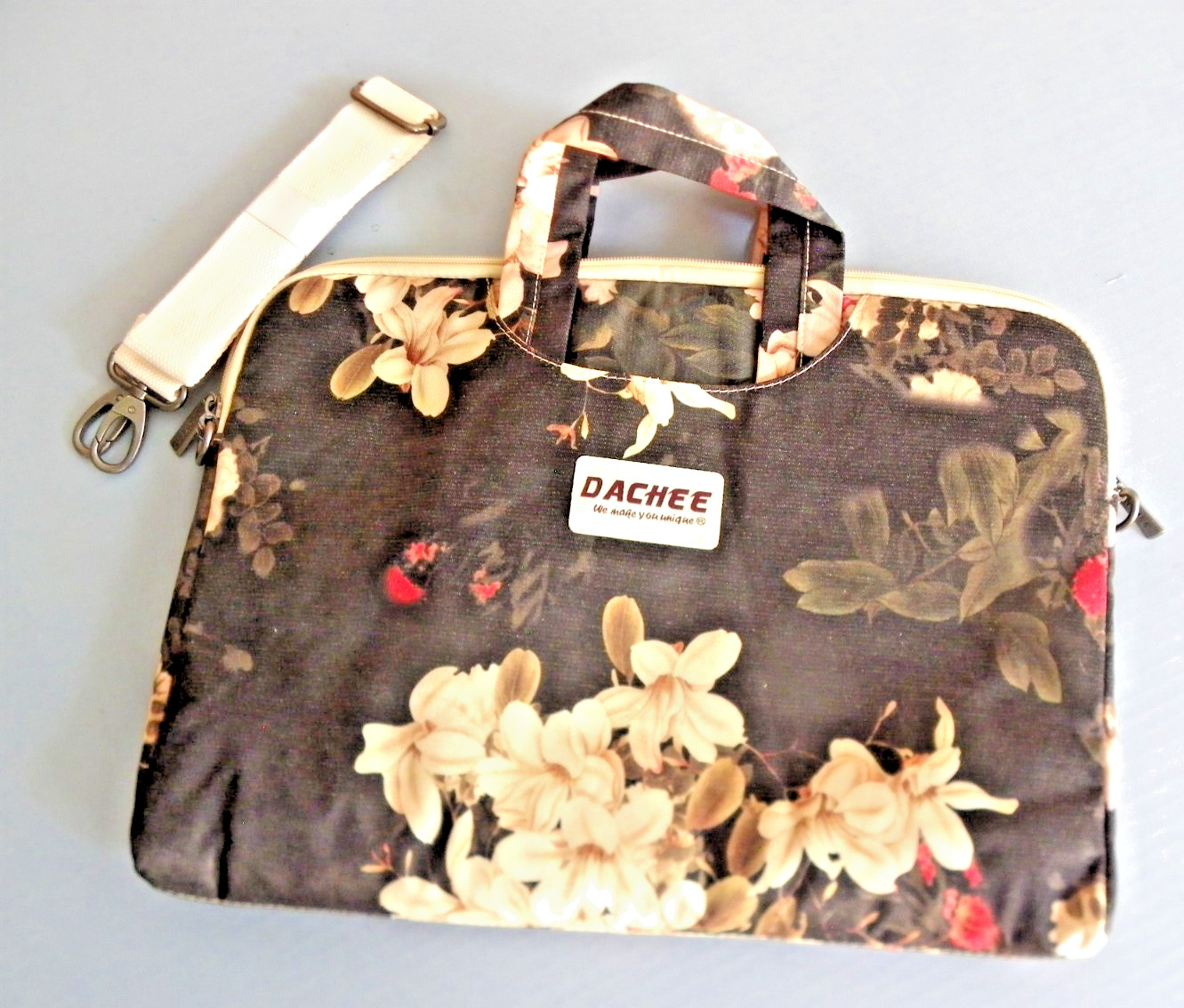 DACHEE Floral Laptop Sleeve Padded Bag Case Pouch Black Cream Flowers 12" x 16"