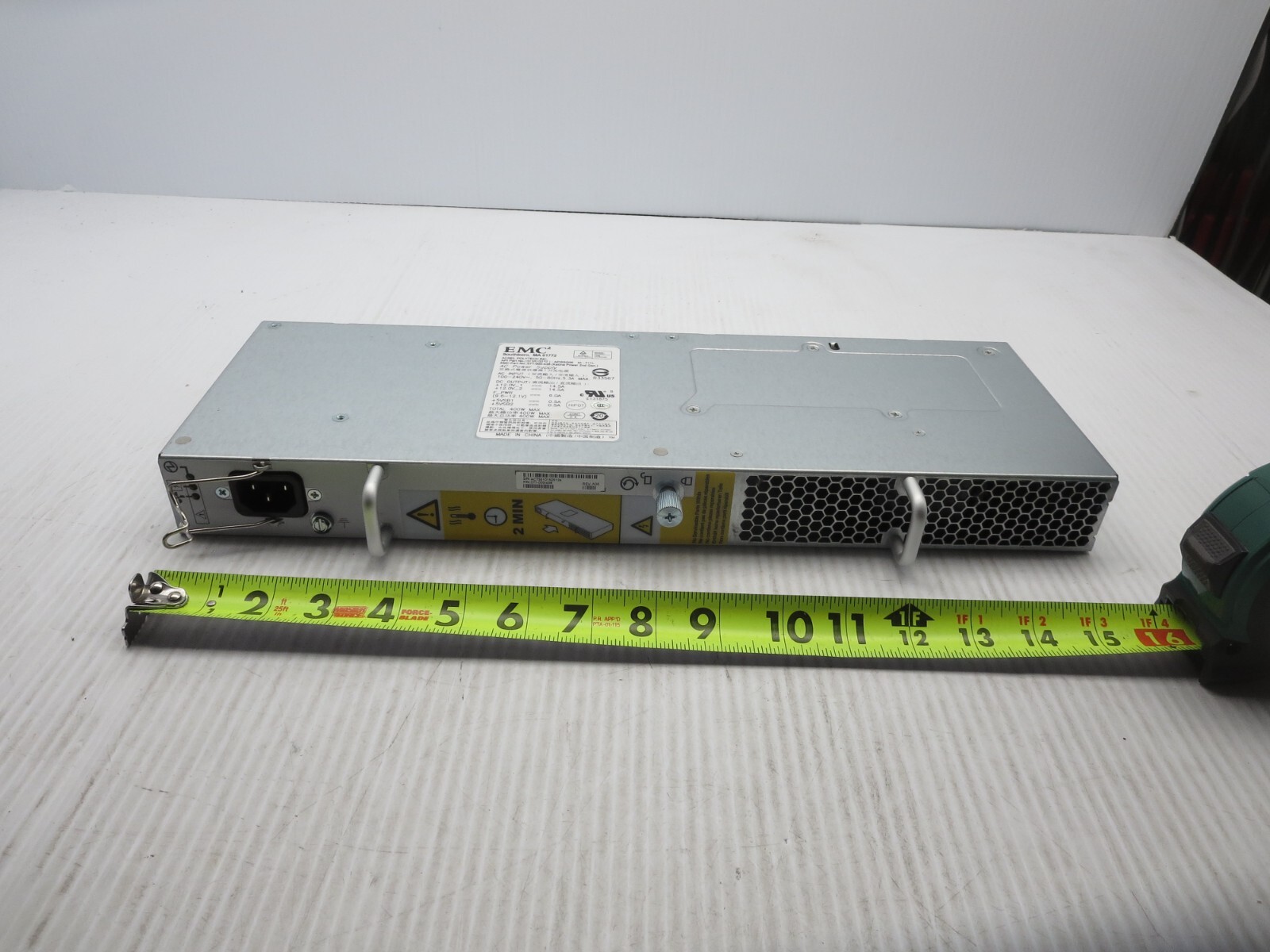 EMC 071-000-438 Power Supply 400W See Description For All  Specs Powers On Used
