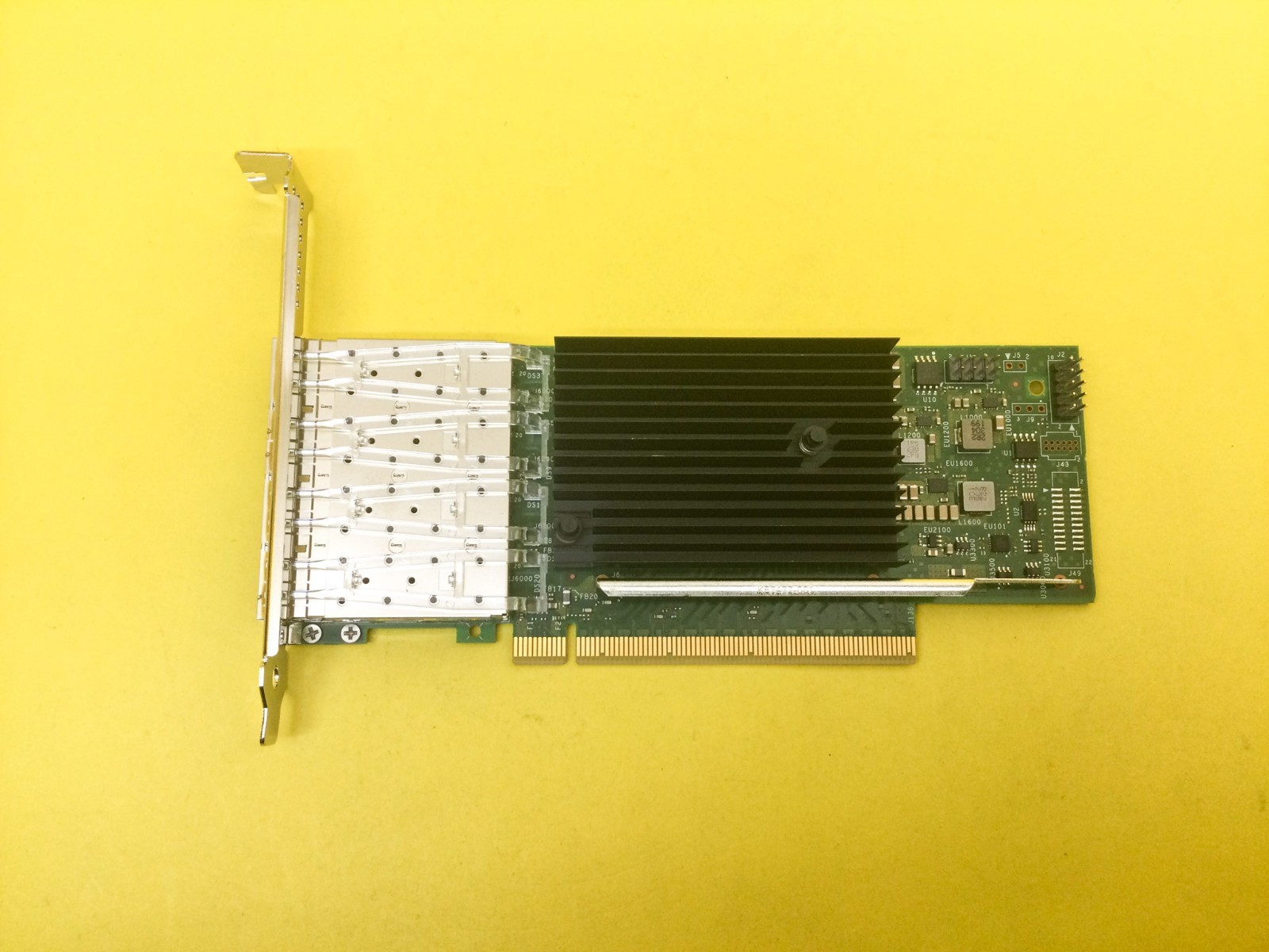 P63673-B21 HPE INTEL E810-XXVDA4 ETHERNET 10/25GB 4-PORT SFP28 ADAPTER