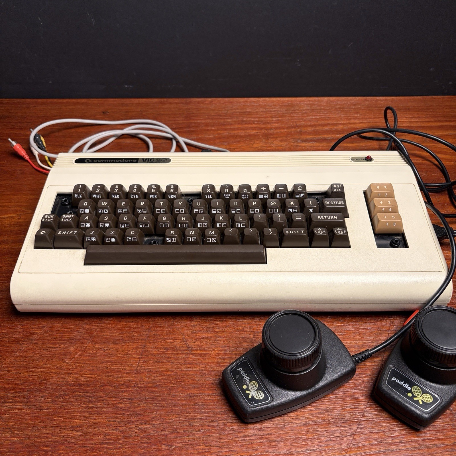 Commodore VIC 20  With Pair Of Paddle Controllers As Is For Parts Or Repair