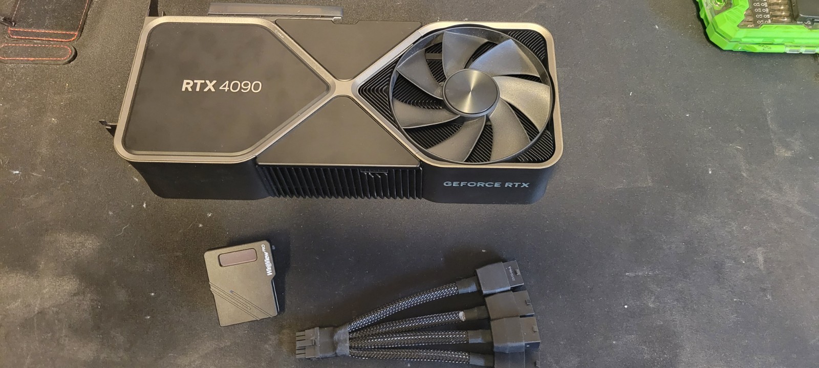 NVIDIA GeForce RTX 4090 Founders Edition  24GB With Retail Box and Power Cable
