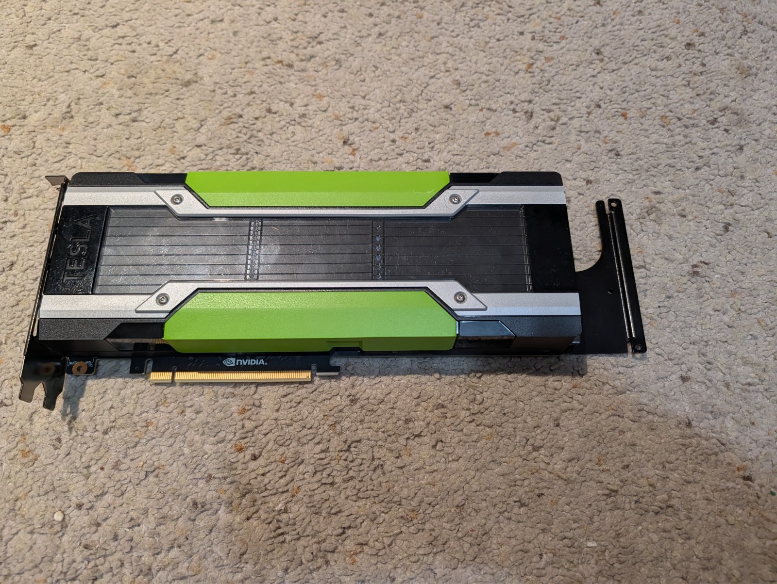 NVIDIA Tesla M40 12GB GDDR5 GPU Accelerator PCIe 3.0 x16 900-2G600-0000-001