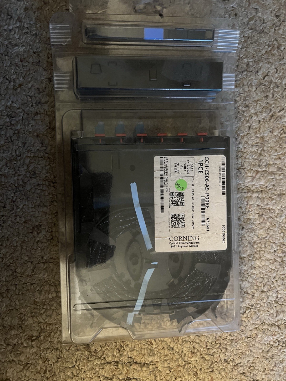 Corning CCH-CS24-A9-P00RE Type LC Duplex 24 F Pigtailed Splice Cassette OS2 SM