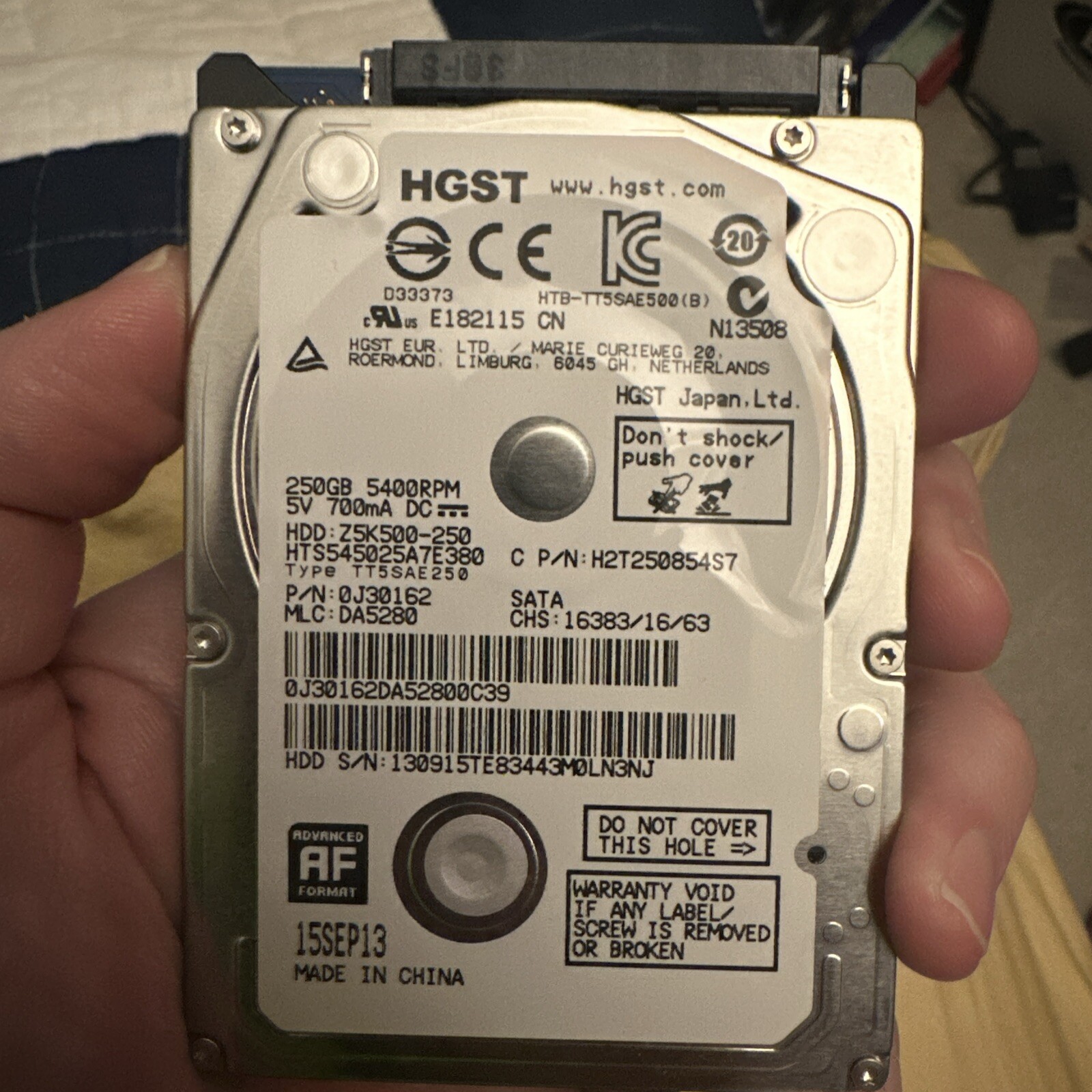 HGST Travelstar 5K250 HTS542525K9SA00 250 GB,Internal,5400 RPM,2.5" (0A53329)...