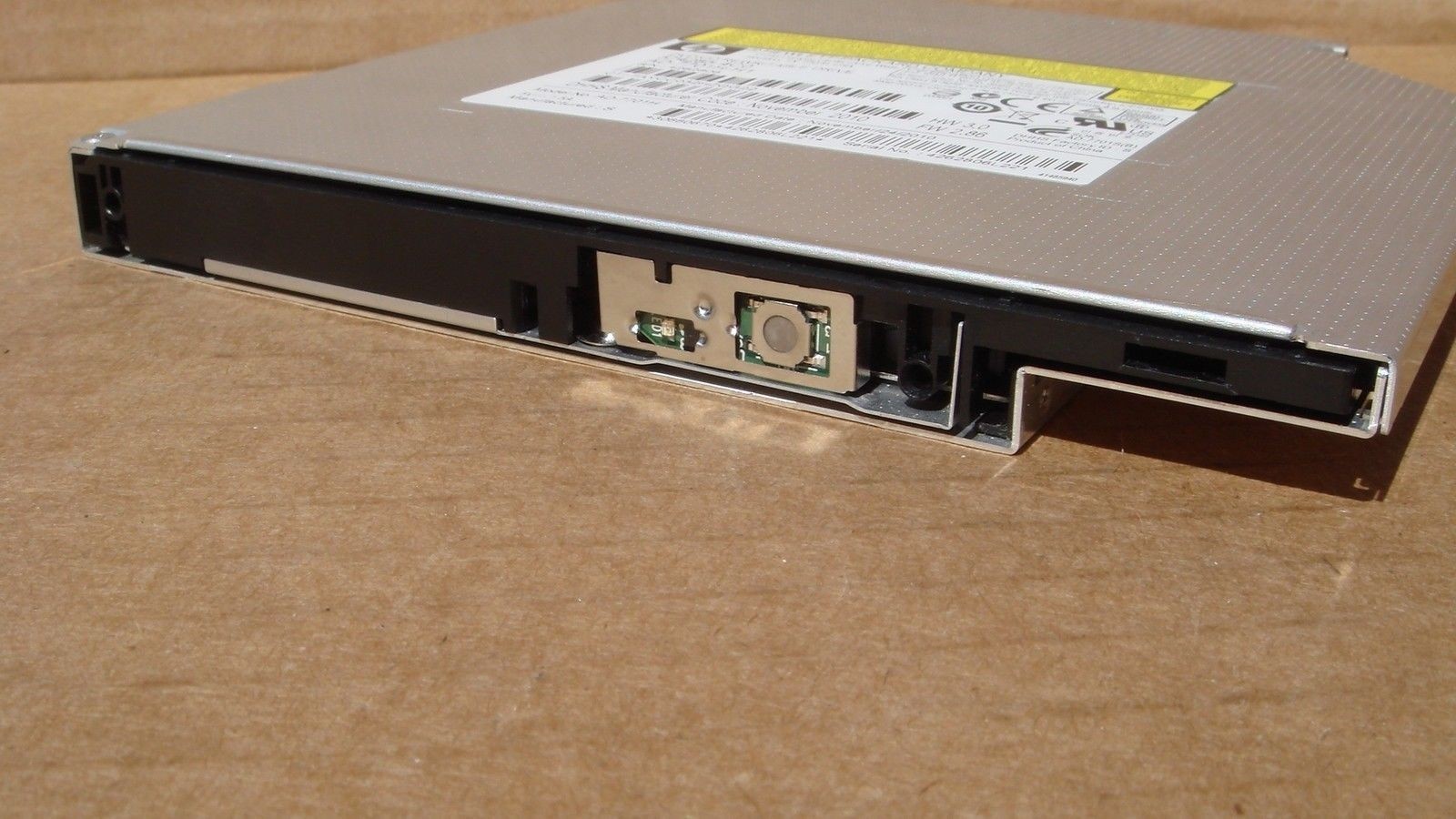 Sony Optiarc NFP AD-7701H-H1 12.7mm DVD/CD RW 8X Tray SATA TESTED