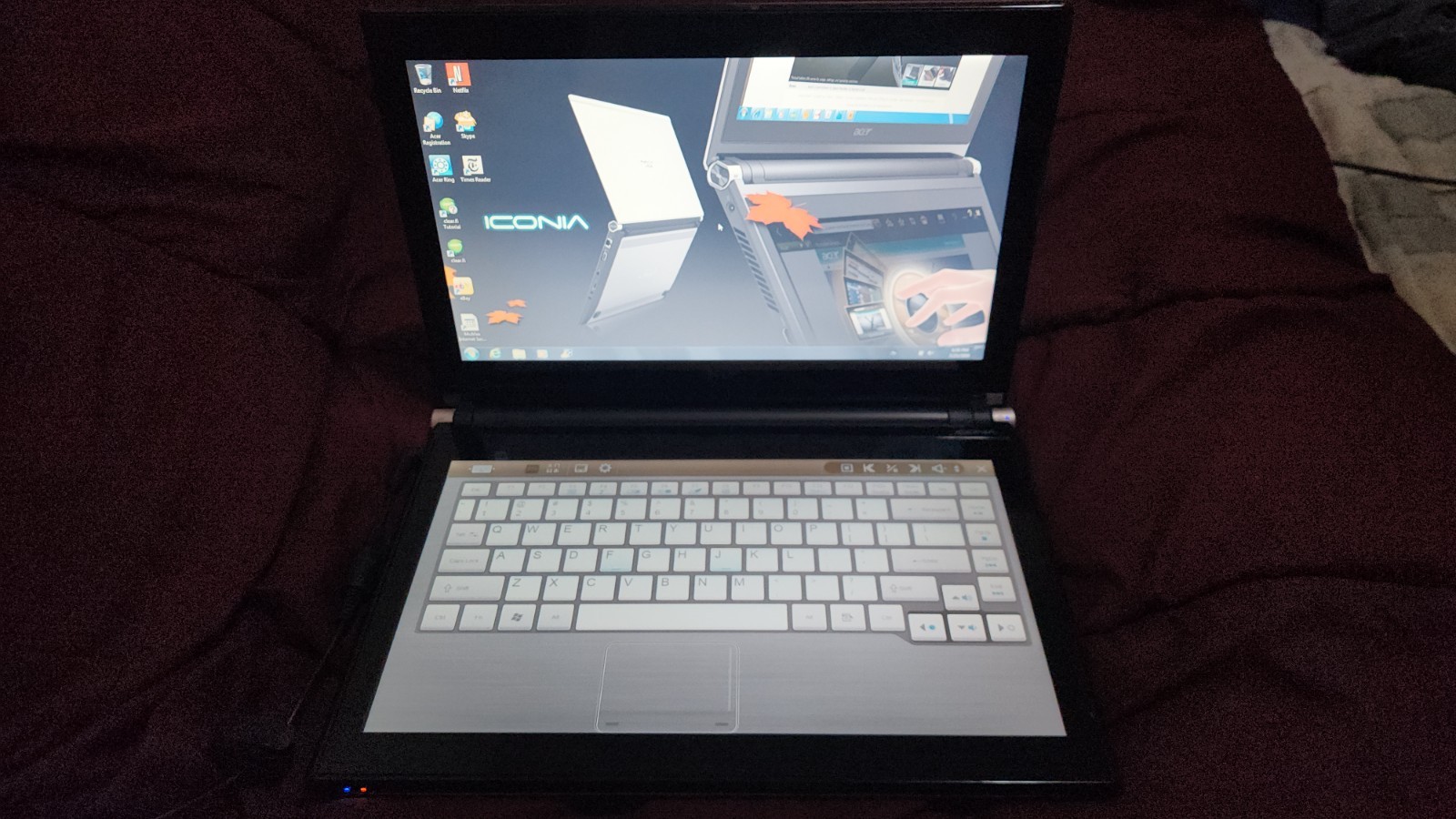 Acer Iconia 6120 PAU30 Dual Touch Screen Laptop, Boxed, Win10, Win7 Recovery USB