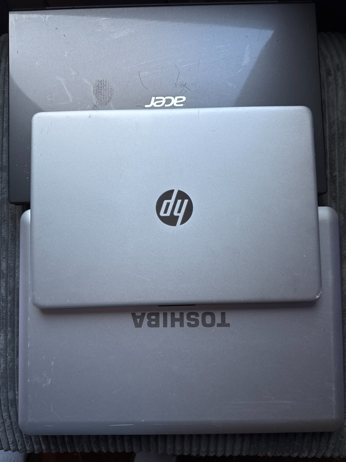 3 Laptop Lot Untested For Parts Acer Aspire V3 HP 15-dy Toshiba Satellite L455D