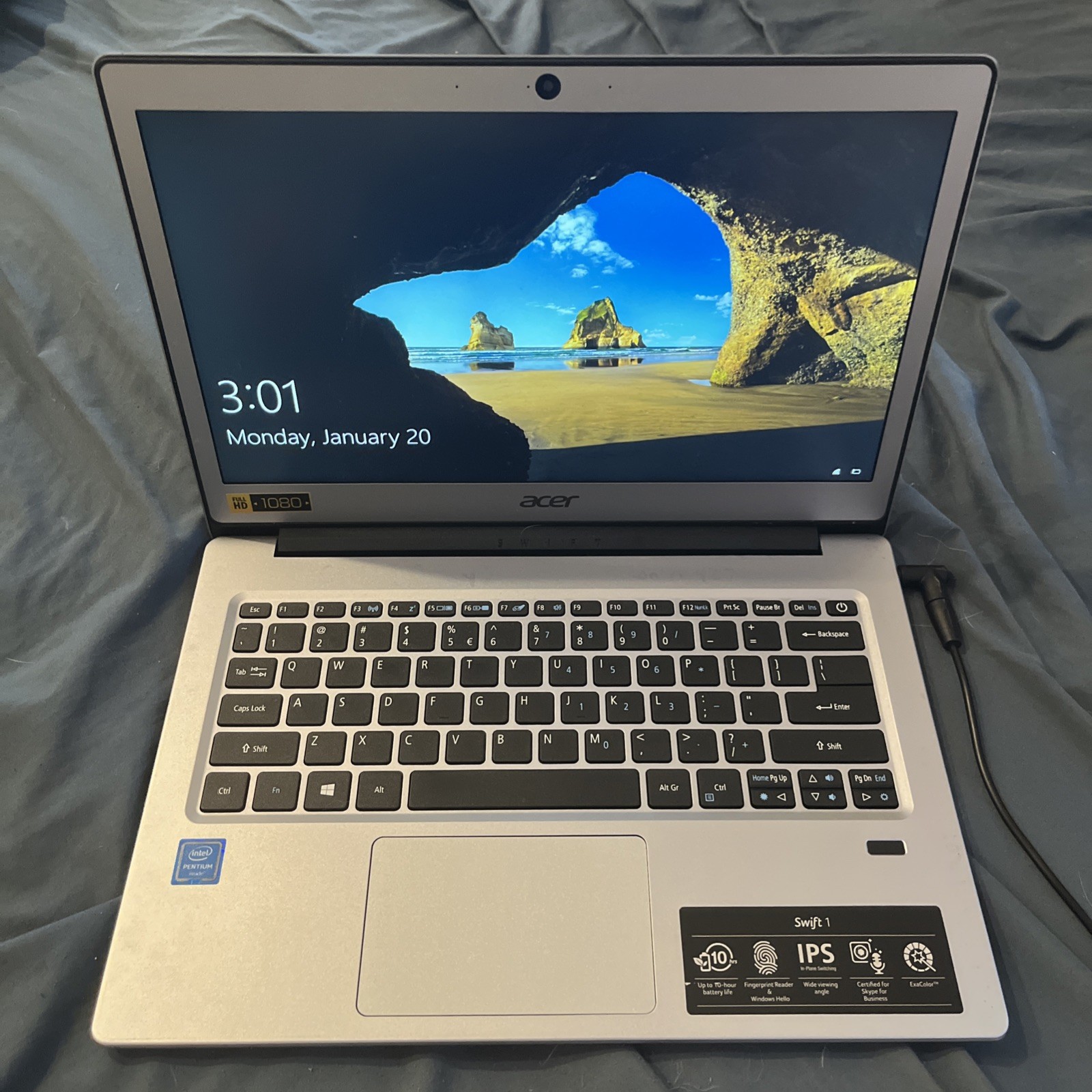 Perfect Accer Swift SF113-31 Intel Pentium N4200 1.10GHZ 4GB 64GB SSD 13.3" 