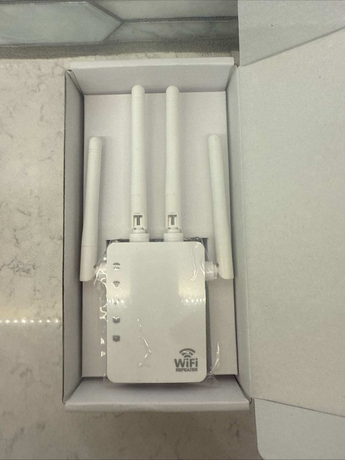 AC1200 Dual Band WiFi Repeater - Boost Internet Signal, Eliminate Dead Zones