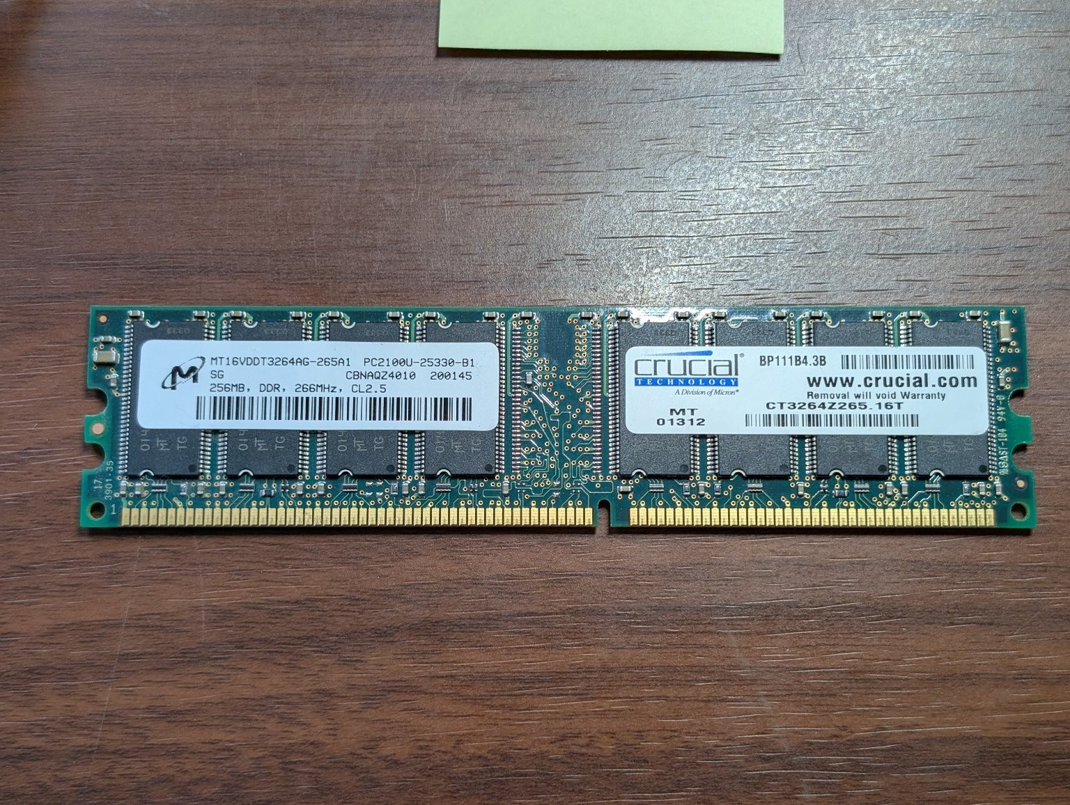 Crucial CT3264Z265 16T 256MB DDR PC2100U 266MHz RAM Memory Module