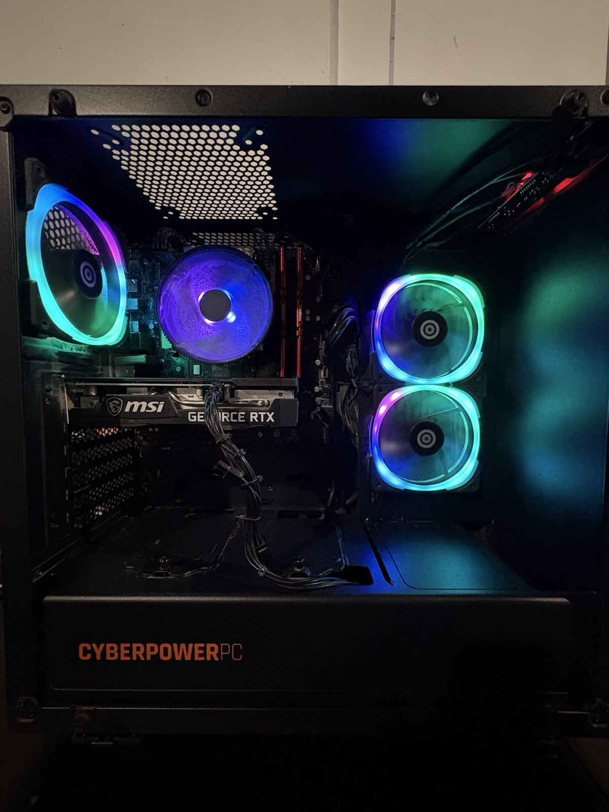 CyberPowerPC Gamer Xtreme i5-12400F 16GB RTX 3050 1TB SSD White