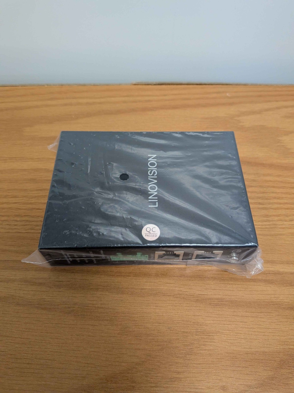 Linovision Industrial Gigabit 90W POE++ Splitter, IEEE802.3bt PoE and DC Output