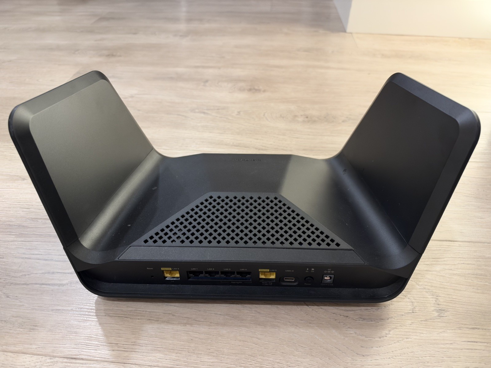 NETGEAR Nighthawk Tri-Band WiFi 6E Router RAXE300