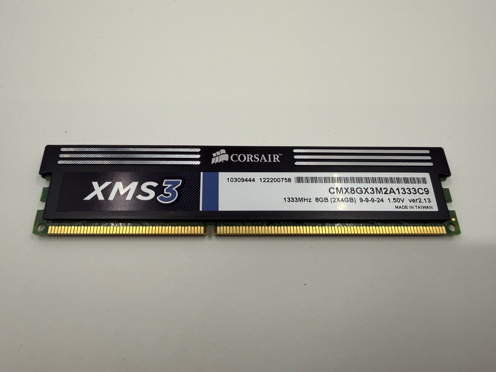 Corsair XMS3 4GB DDR3 1333 PC3-10600 Desktop RAM Single CMX8GX3M2A1333C9
