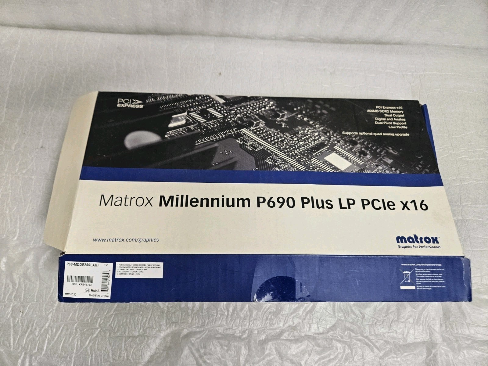 Low-Profile Matrox MGI P690 PLUS P69-MDDE256LAUF PCIe x16 256Mb Graphic Card