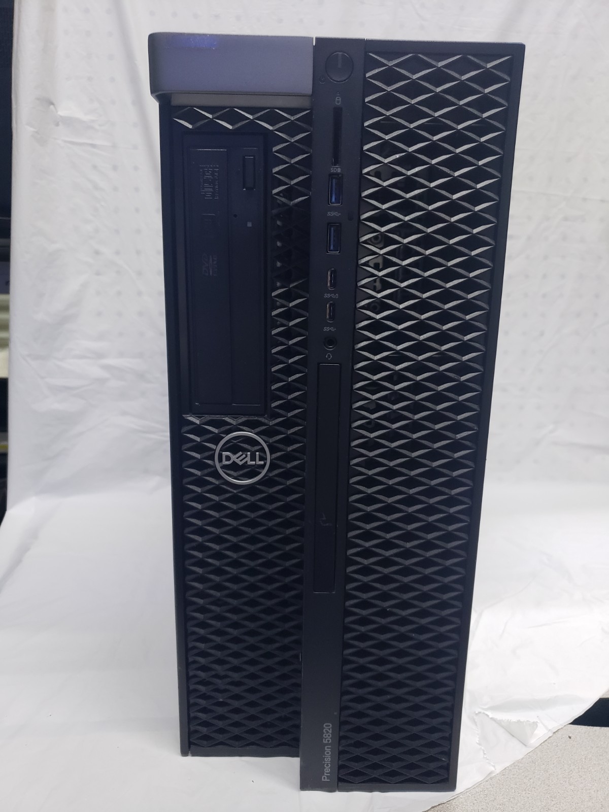 Dell Precision 5820 Tower Xeon W-2125 4.0GHz 32GB RAM, 2T HDD, Workstation ,WIN 